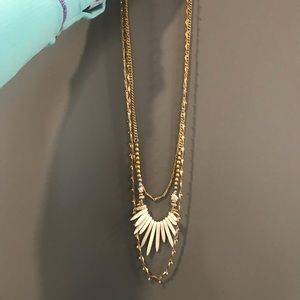 Stella and dot necklace